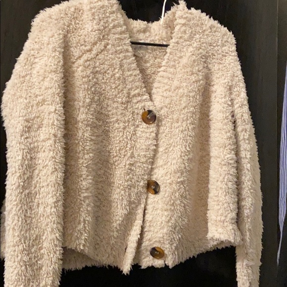 Sweater - Picture 1 of 2